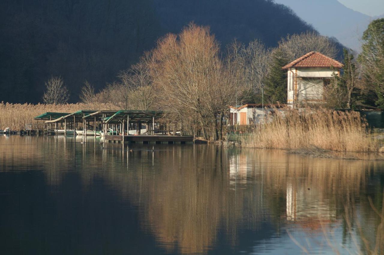Lake House Canzo מראה חיצוני תמונה